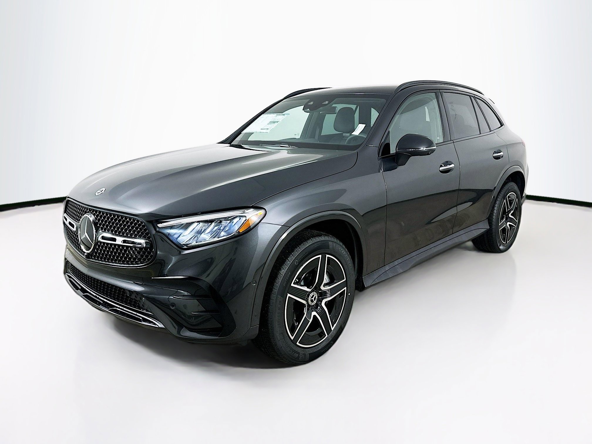 2026 Mercedes-Benz GLC Base's photo