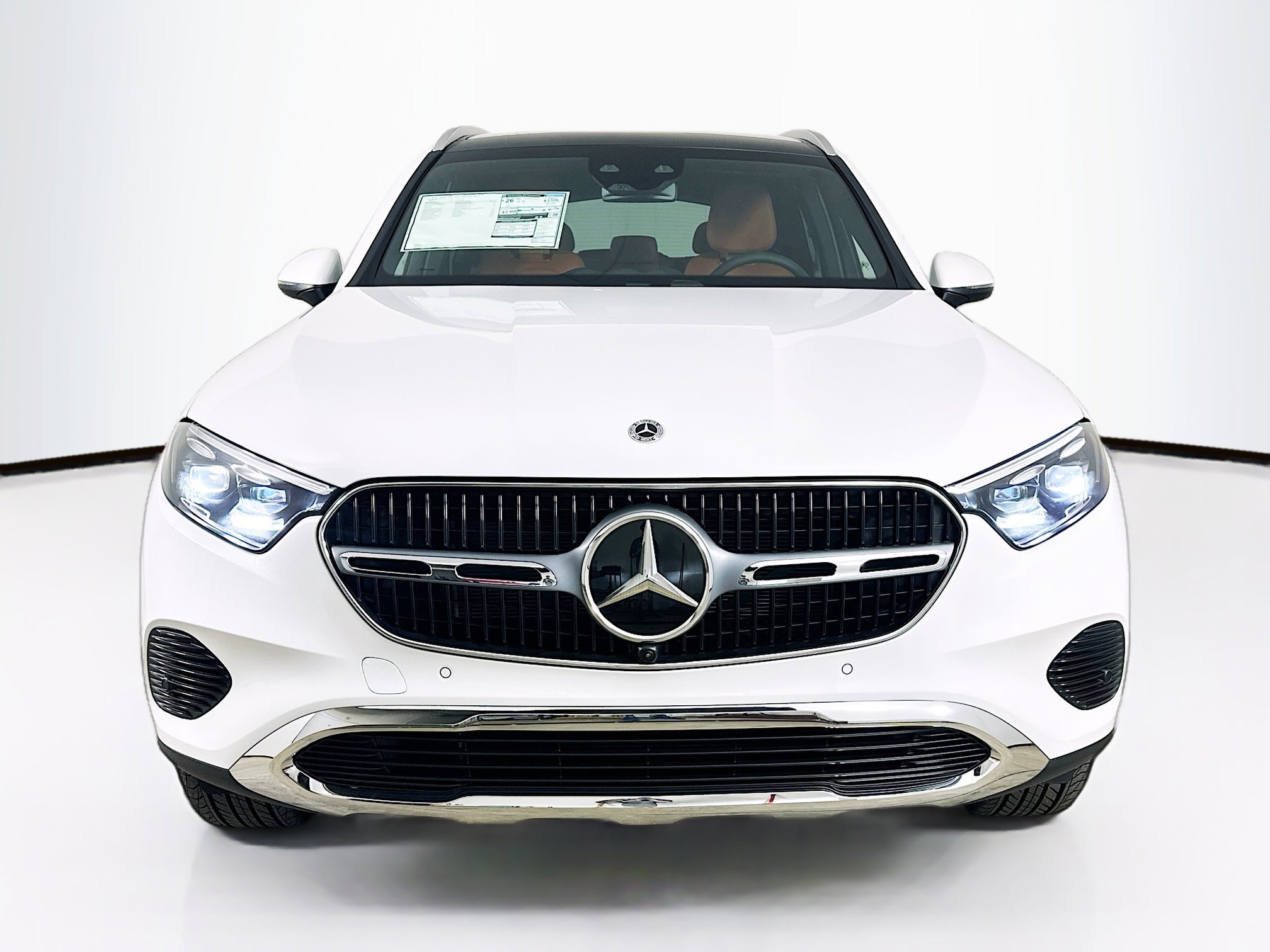 2026 Mercedes Benz GLC 300 4MATIC photo 2