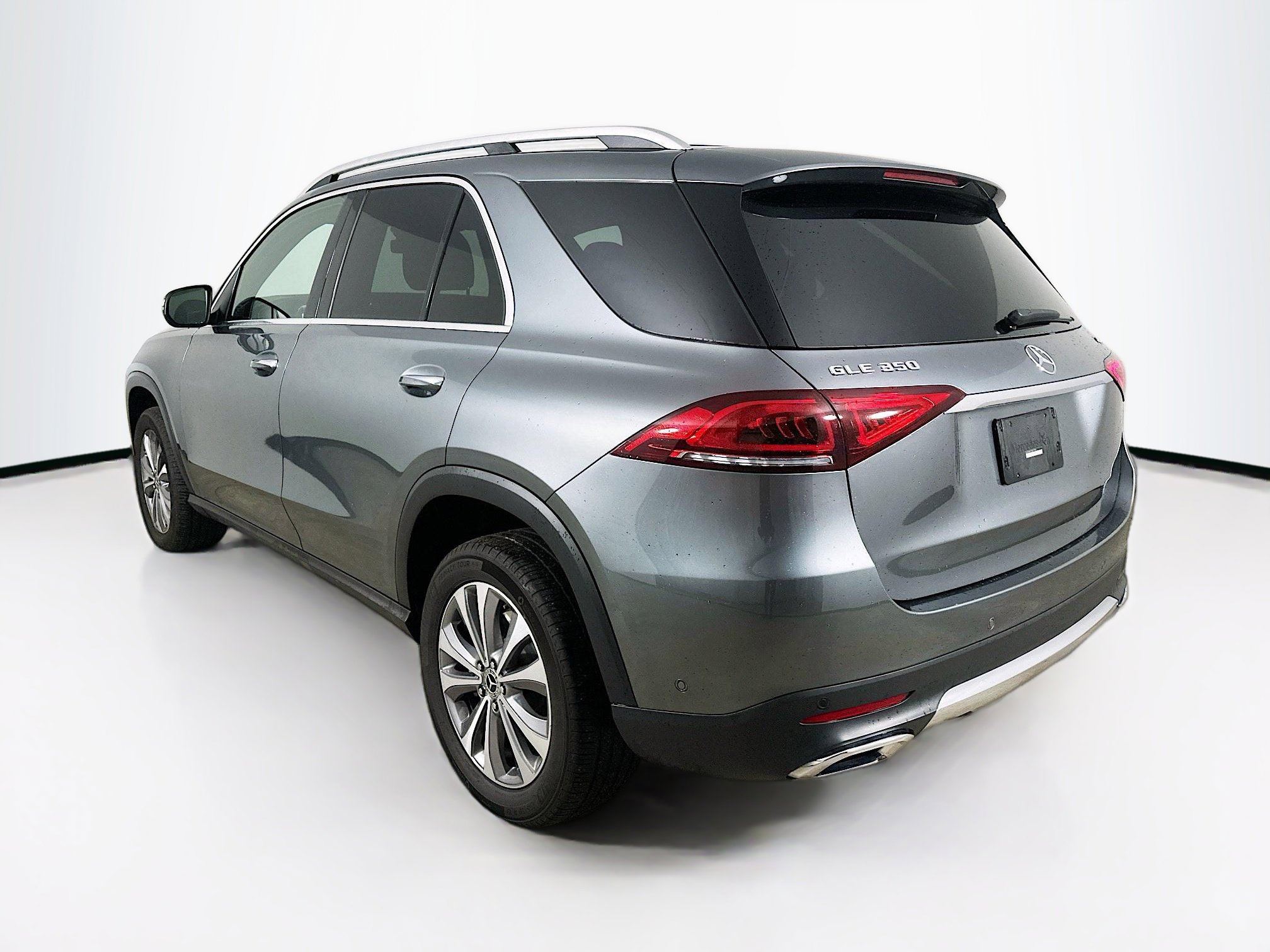 2021 Mercedes Benz GLE 350 4MATIC photo 4