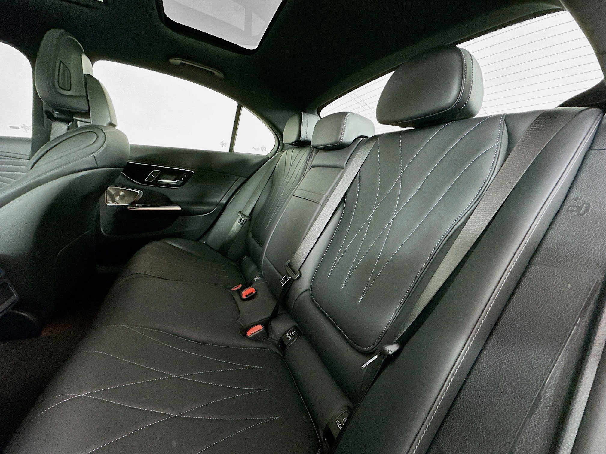 2025 Mercedes-Benz C-Class Sedan AMG C63 S E Peformance - Photo 31