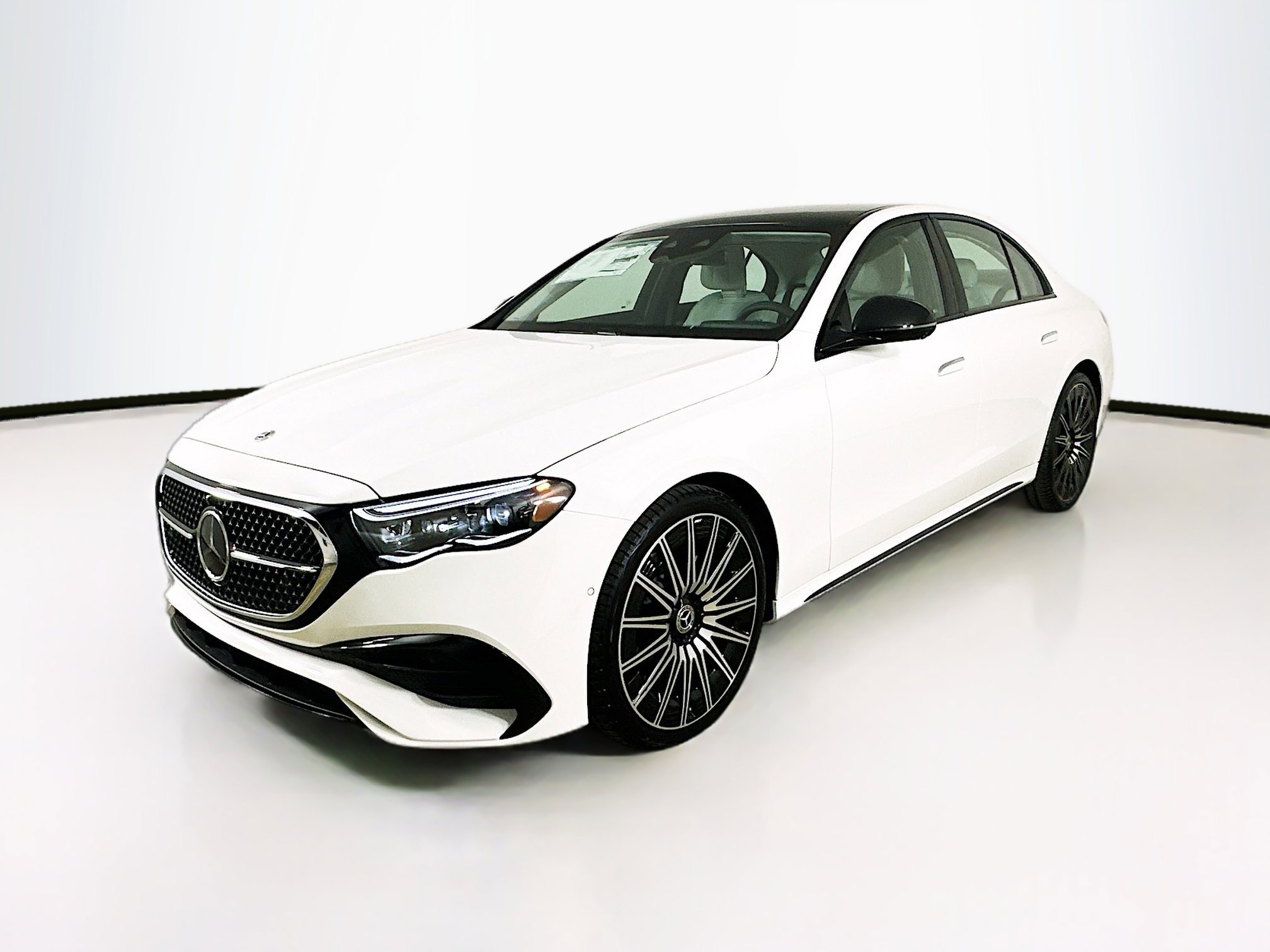 2025 Mercedes Benz E 350 4MATIC Sedan photo 3