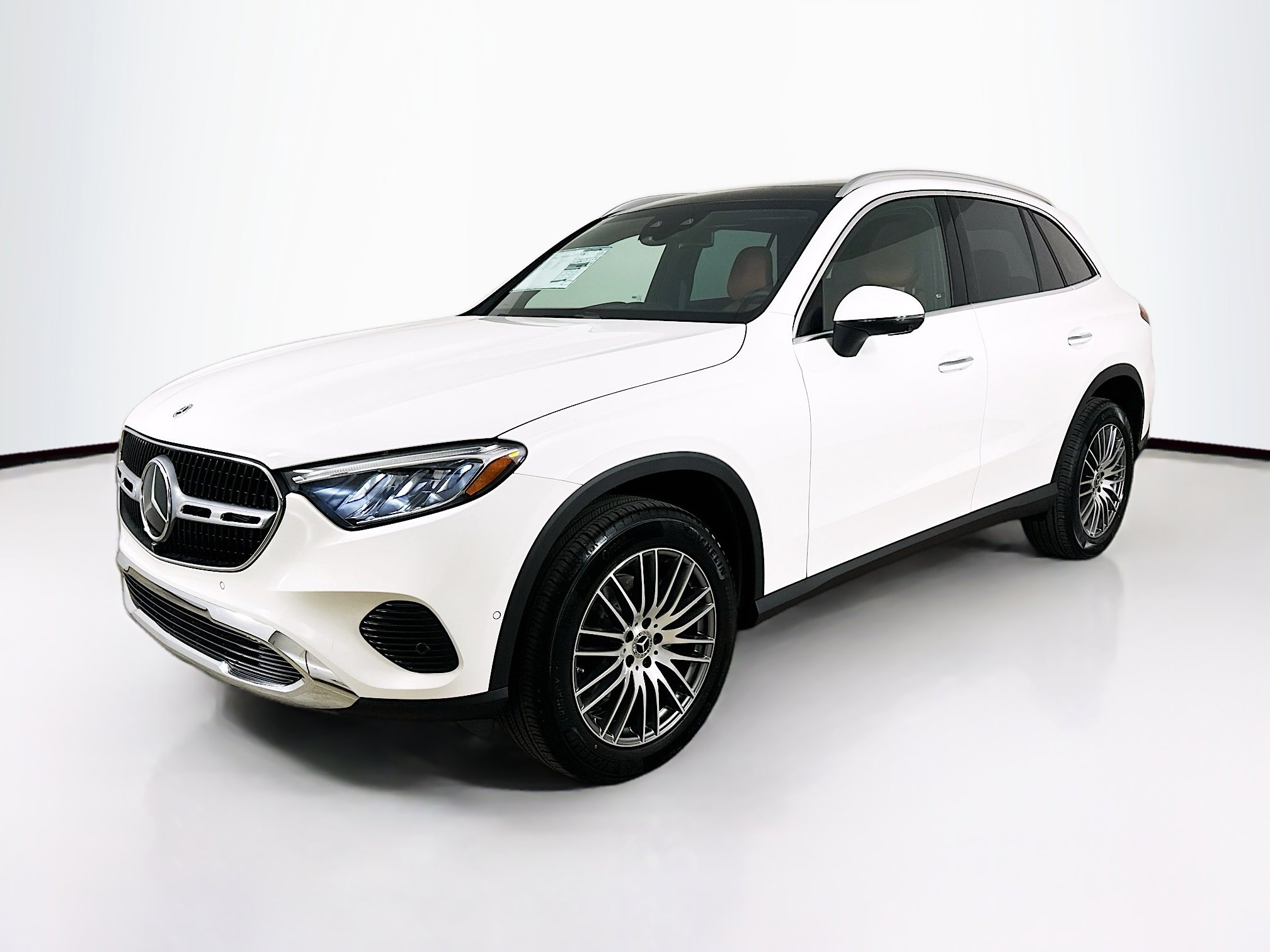 2026 Mercedes-Benz GLC Base's photo