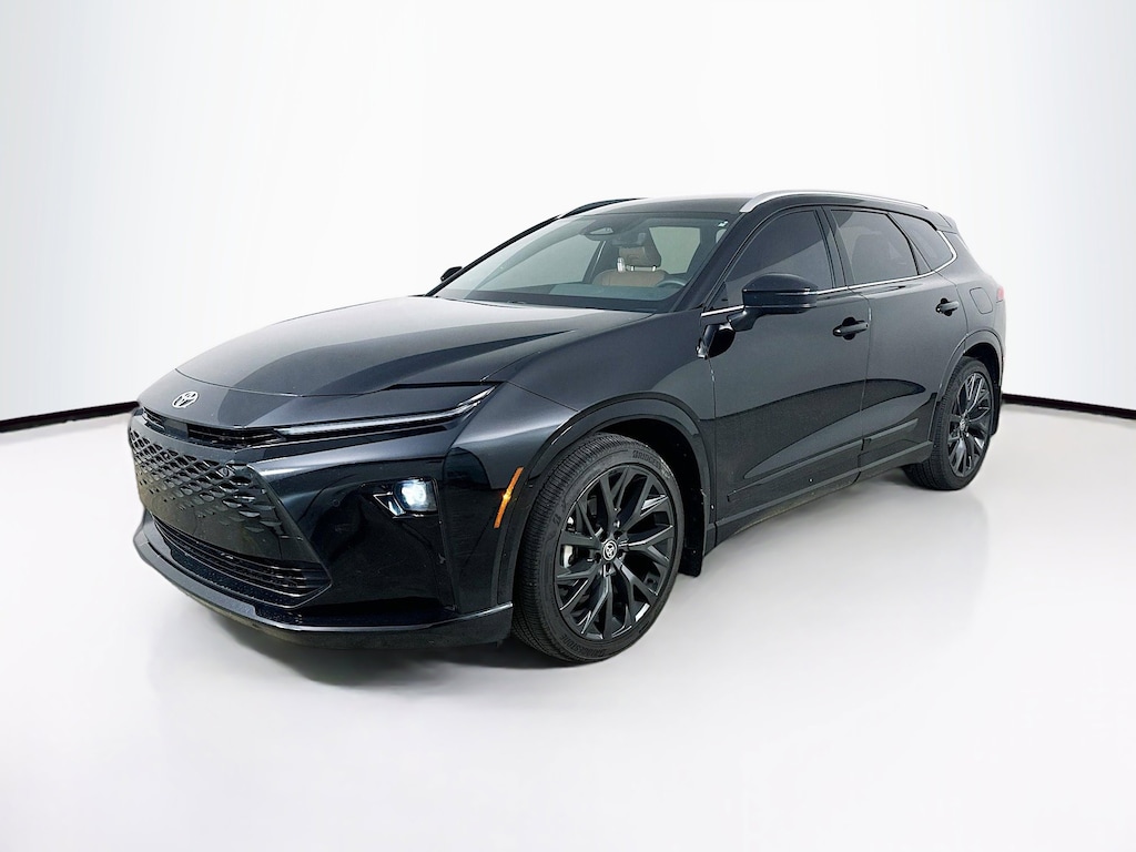 Used 2025 Toyota Crown Signia XLE SUV