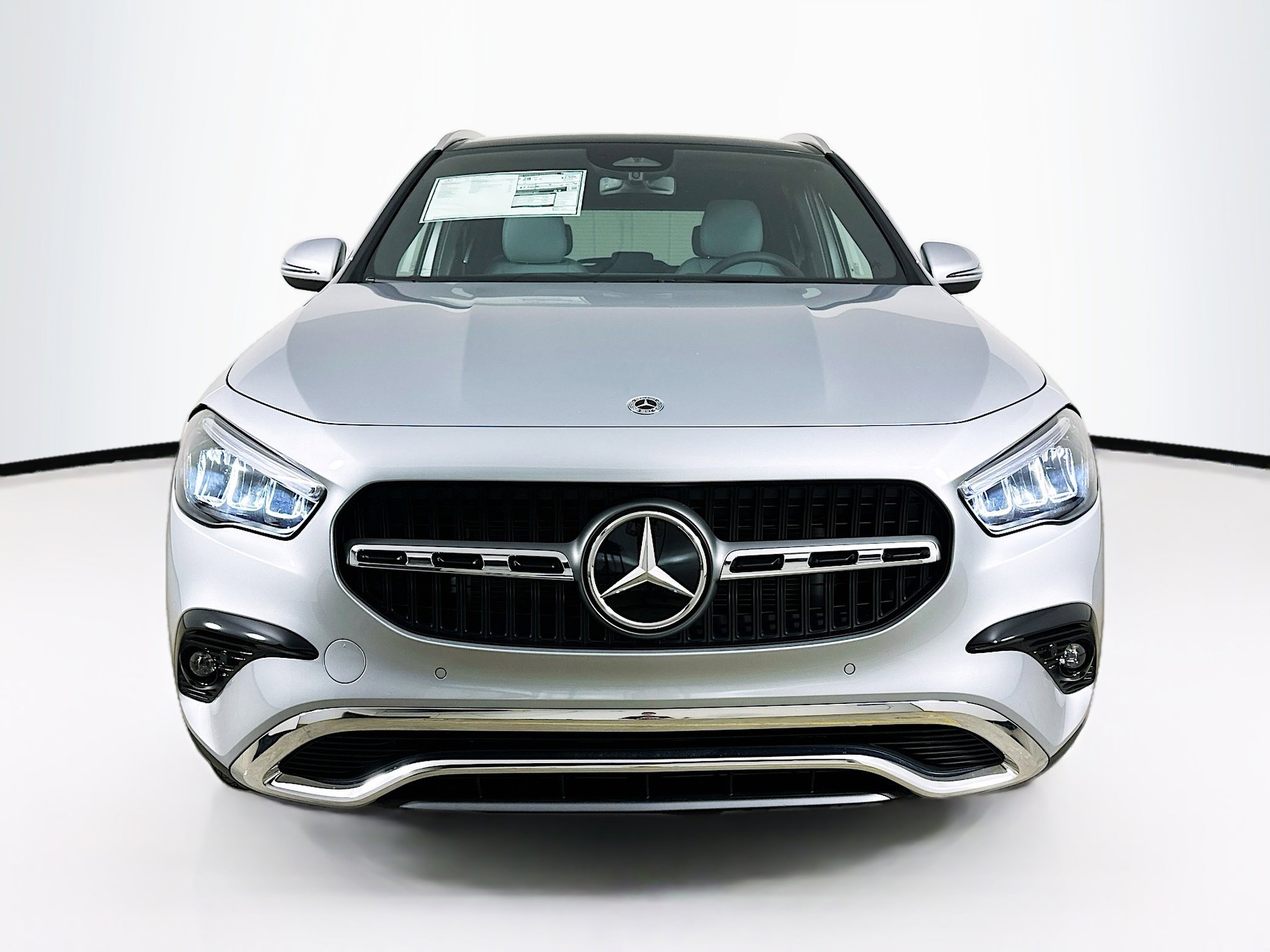 2026 Mercedes Benz GLA 250 4MATIC photo 2