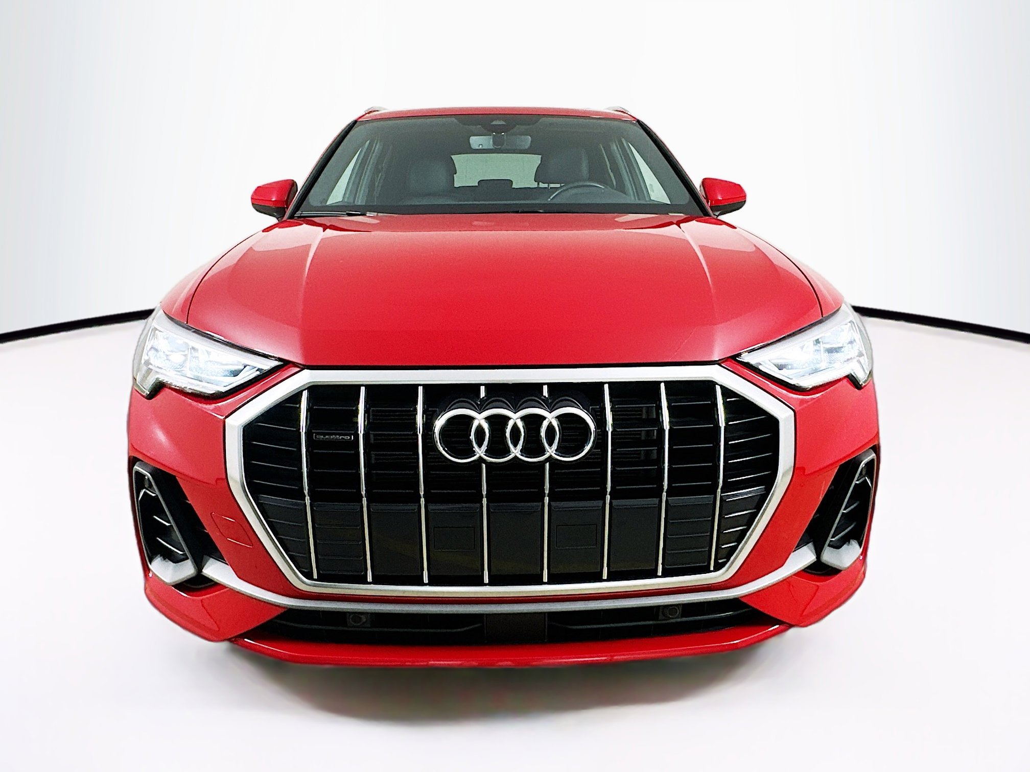2024 Audi Q3 45 TFSI S line Premium photo 2