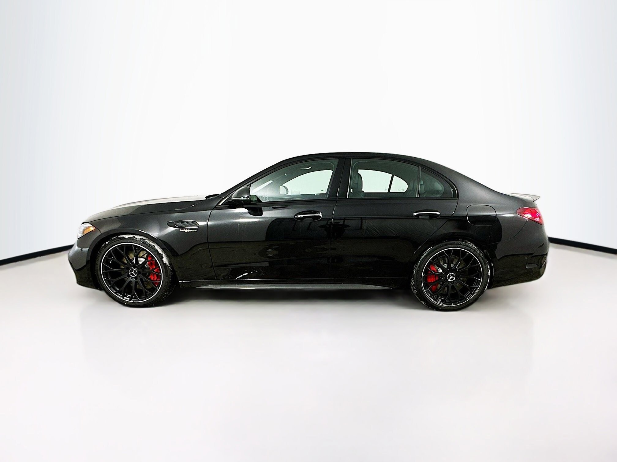 2025 Mercedes Benz C AMG 63 S E PERFORMANCE photo 4