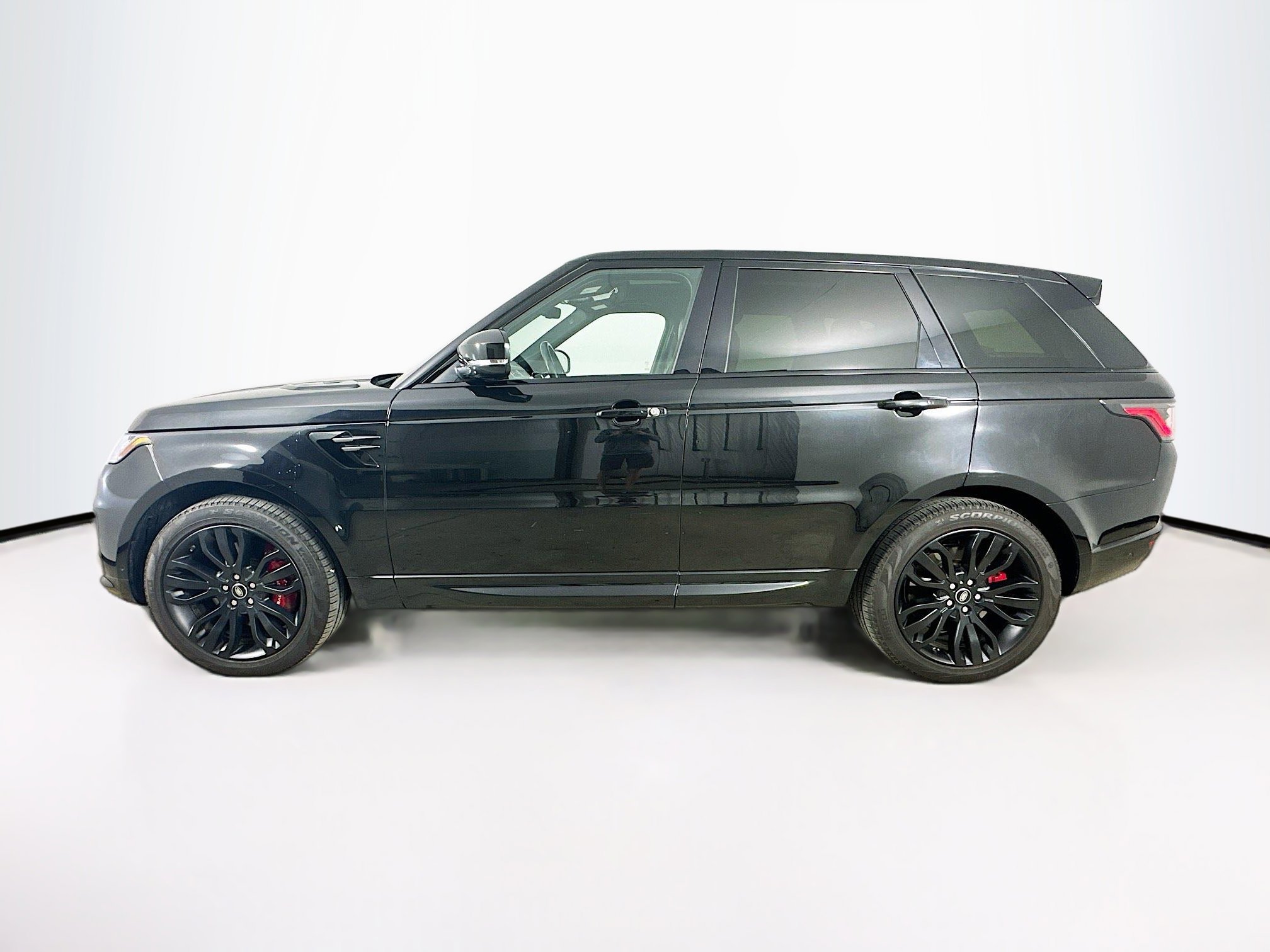 2019 Land Rover Range Rover Sport Supercharged Dynamic photo 2