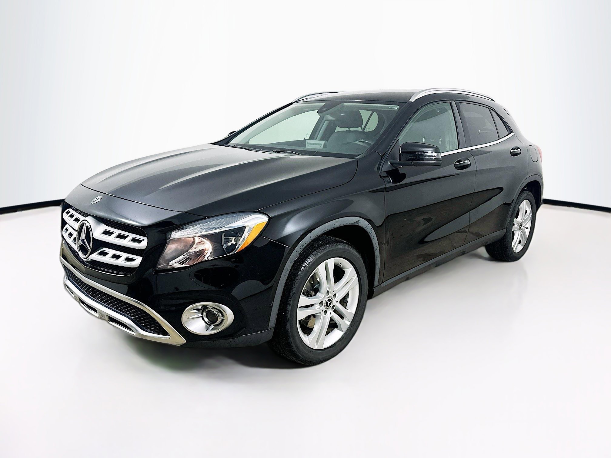 2019 Mercedes-Benz GLA-Class GLA250's photo