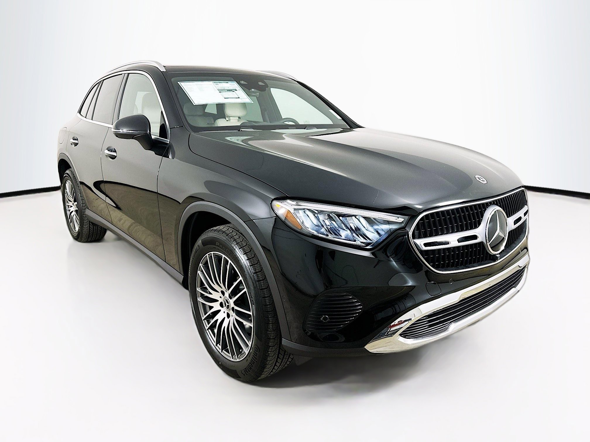 2026 Mercedes-Benz GLC Base's photo