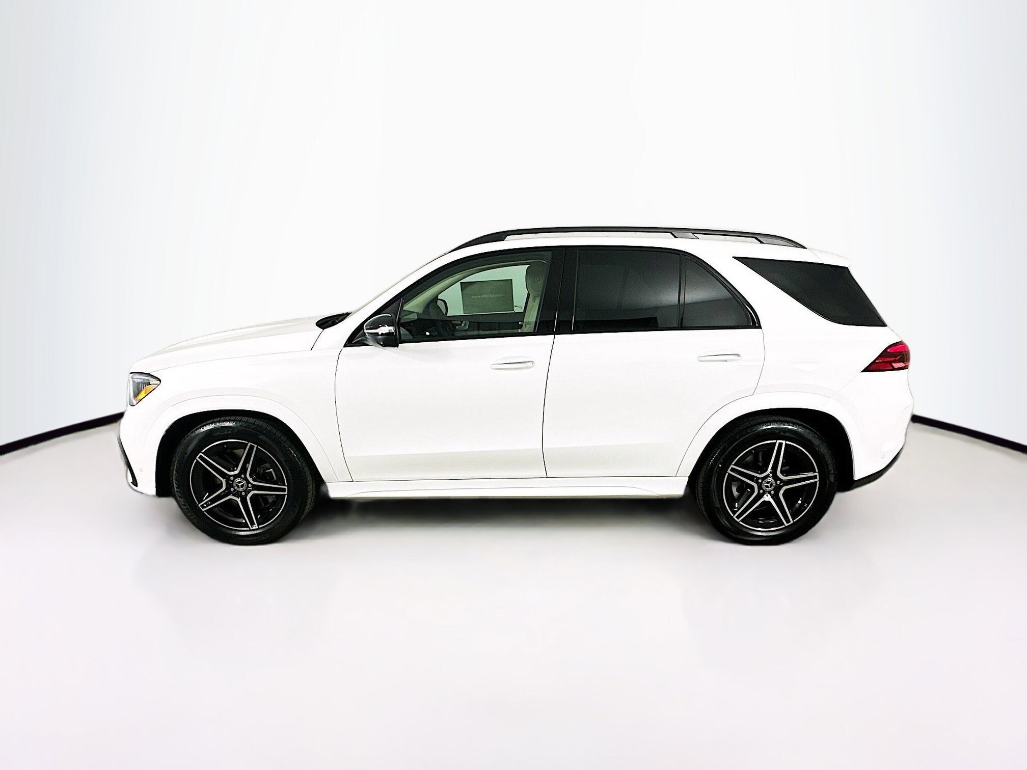 2026 Mercedes Benz GLE 450 4MATIC photo 4