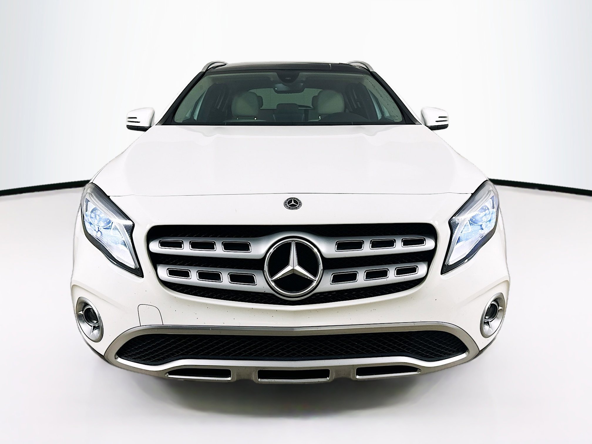 2020 Mercedes Benz GLA 250 4MATIC photo 2