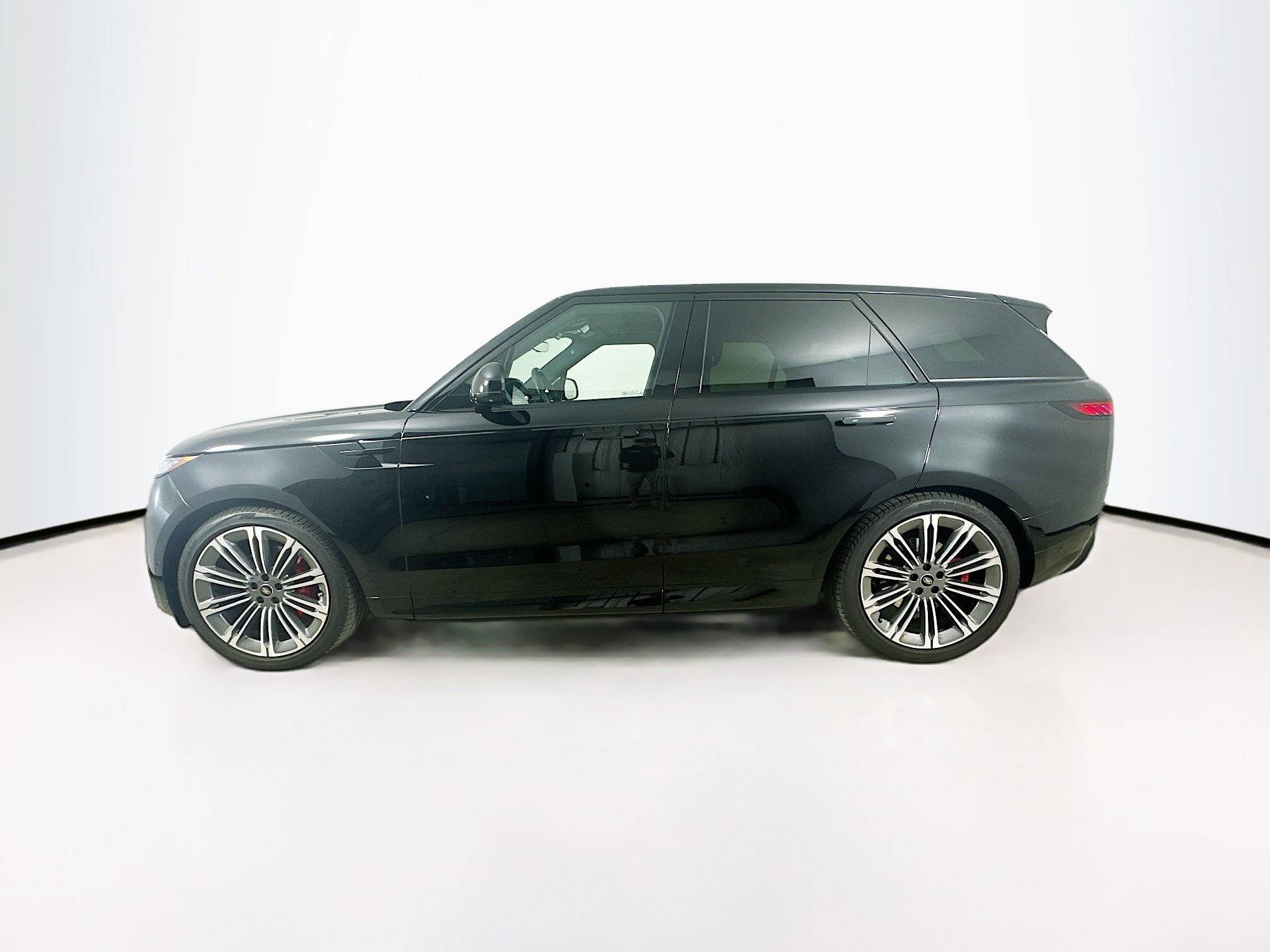 2024 Land Rover Range Rover Sport SE photo 4