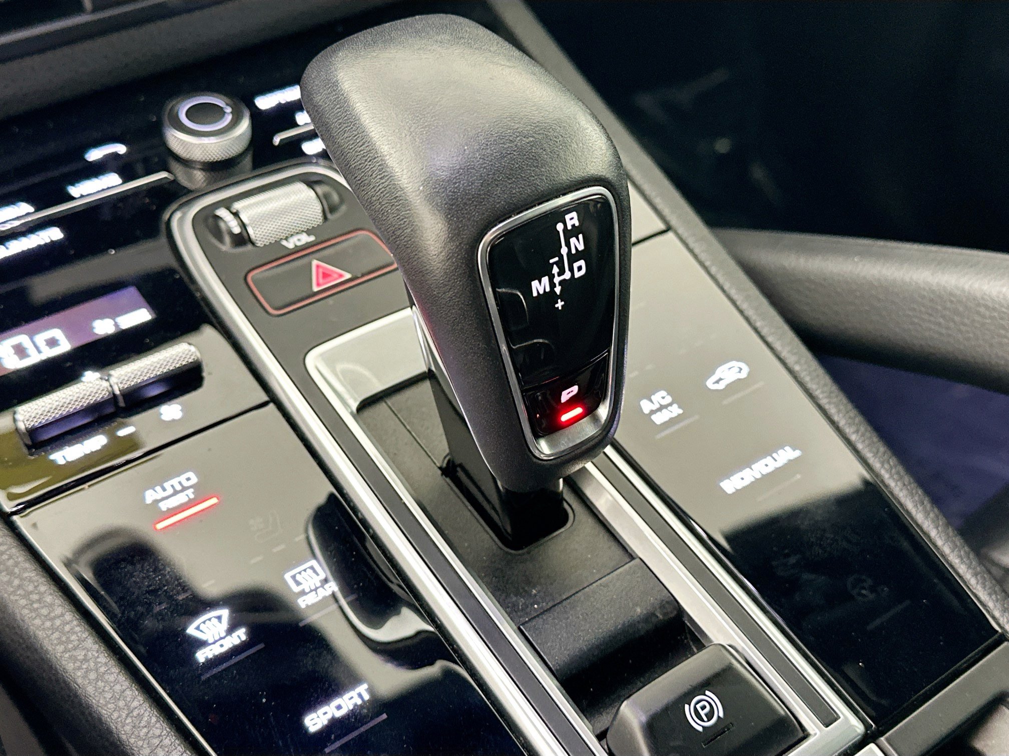 2022 Porsche Cayenne Base - Photo 26