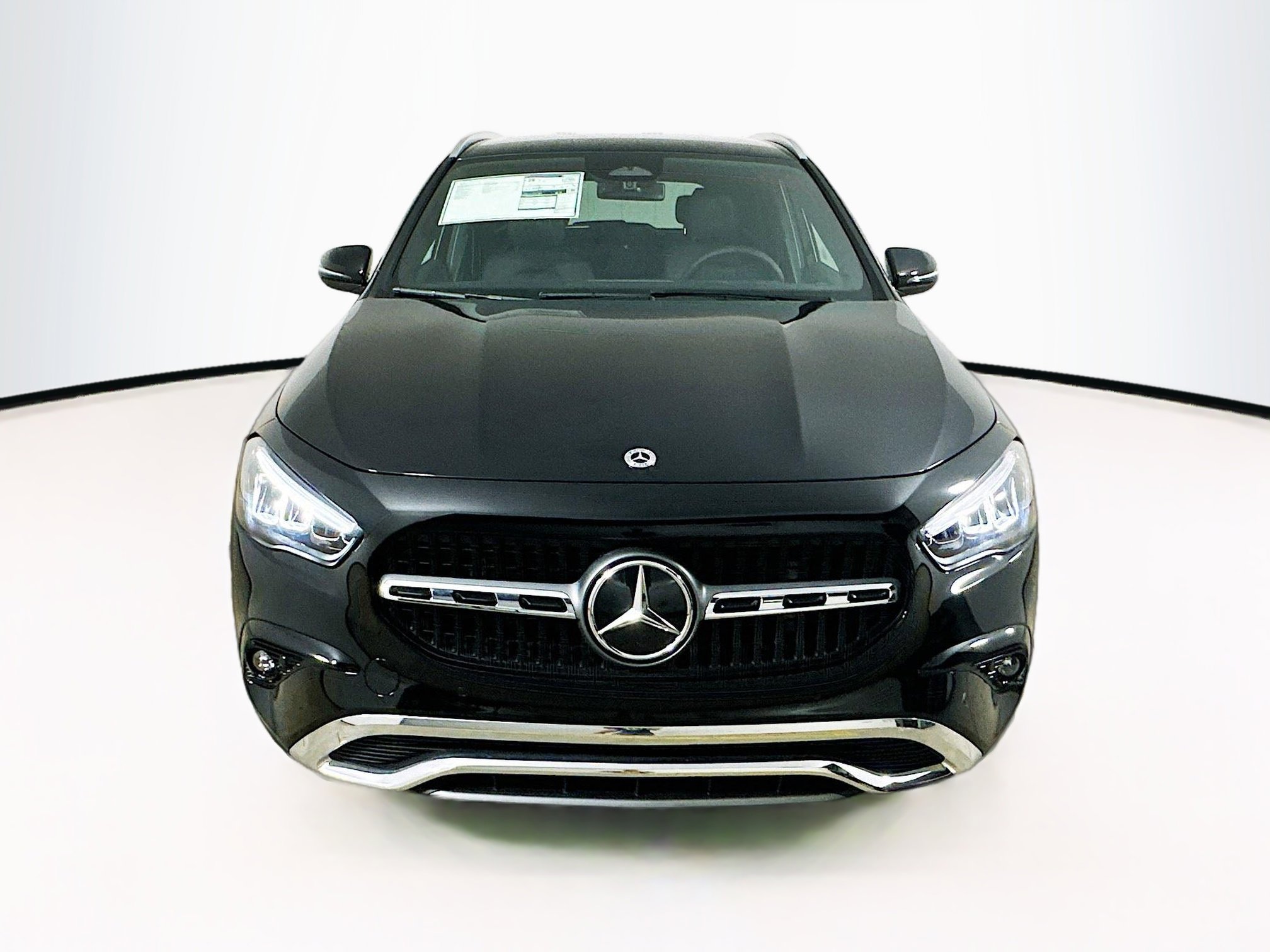 2025 Mercedes Benz GLA 250 4MATIC photo 2