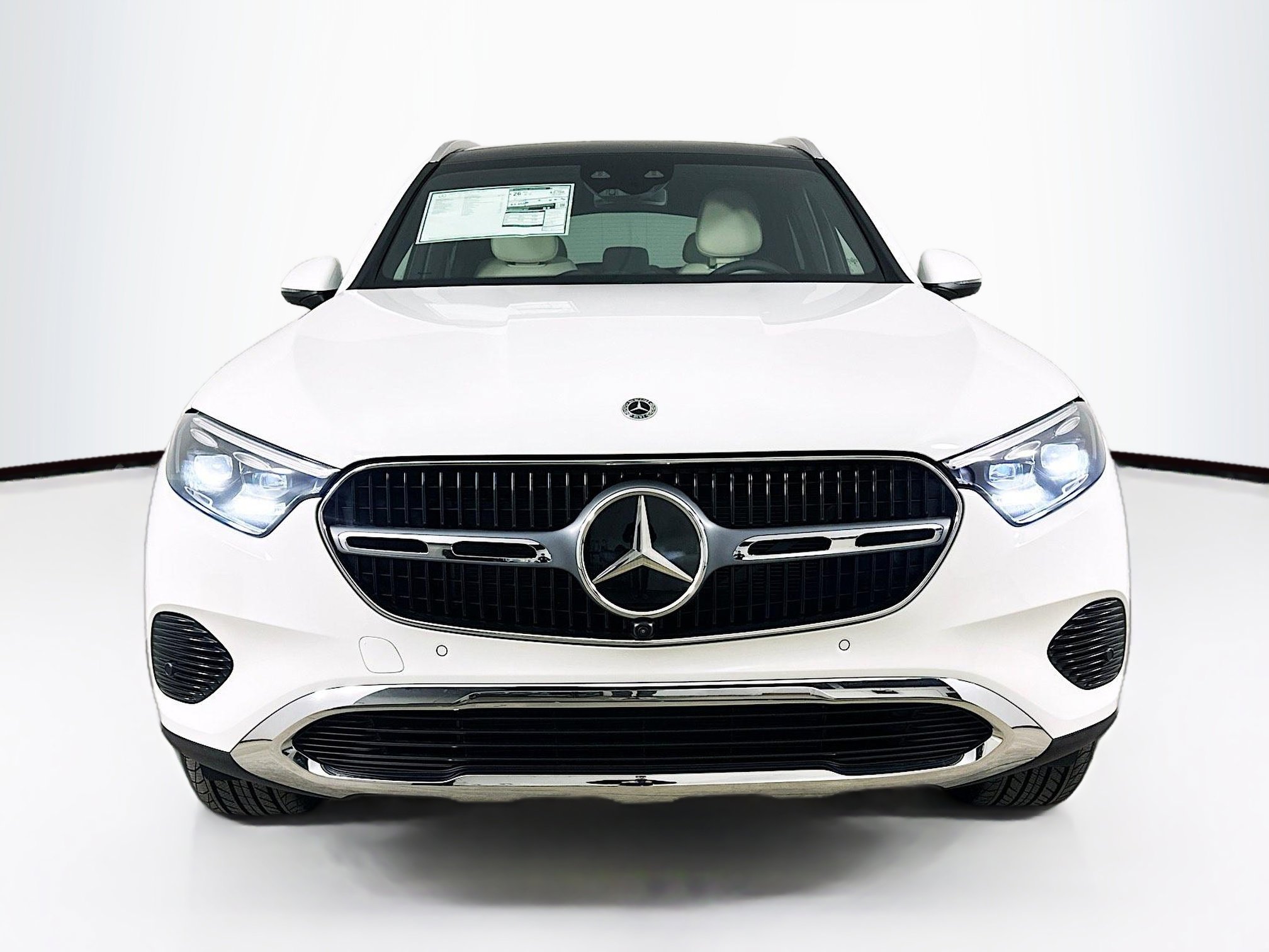 2025 Mercedes Benz GLC 300 4MATIC photo 2