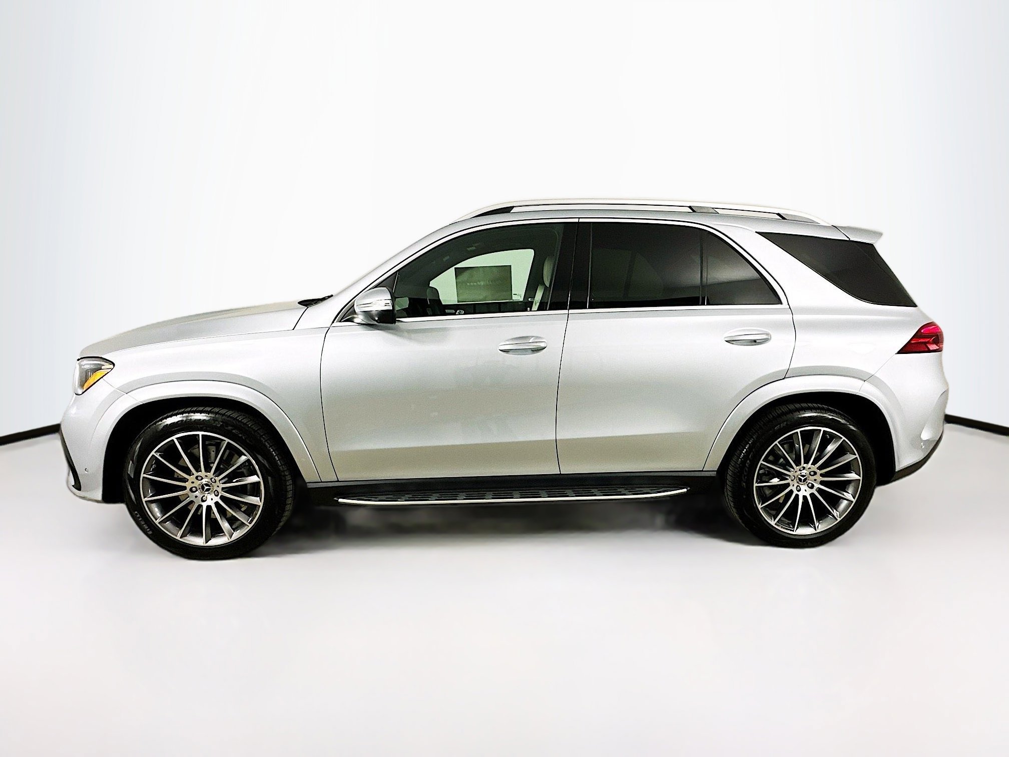 2026 Mercedes Benz GLE 350 4MATIC photo 4