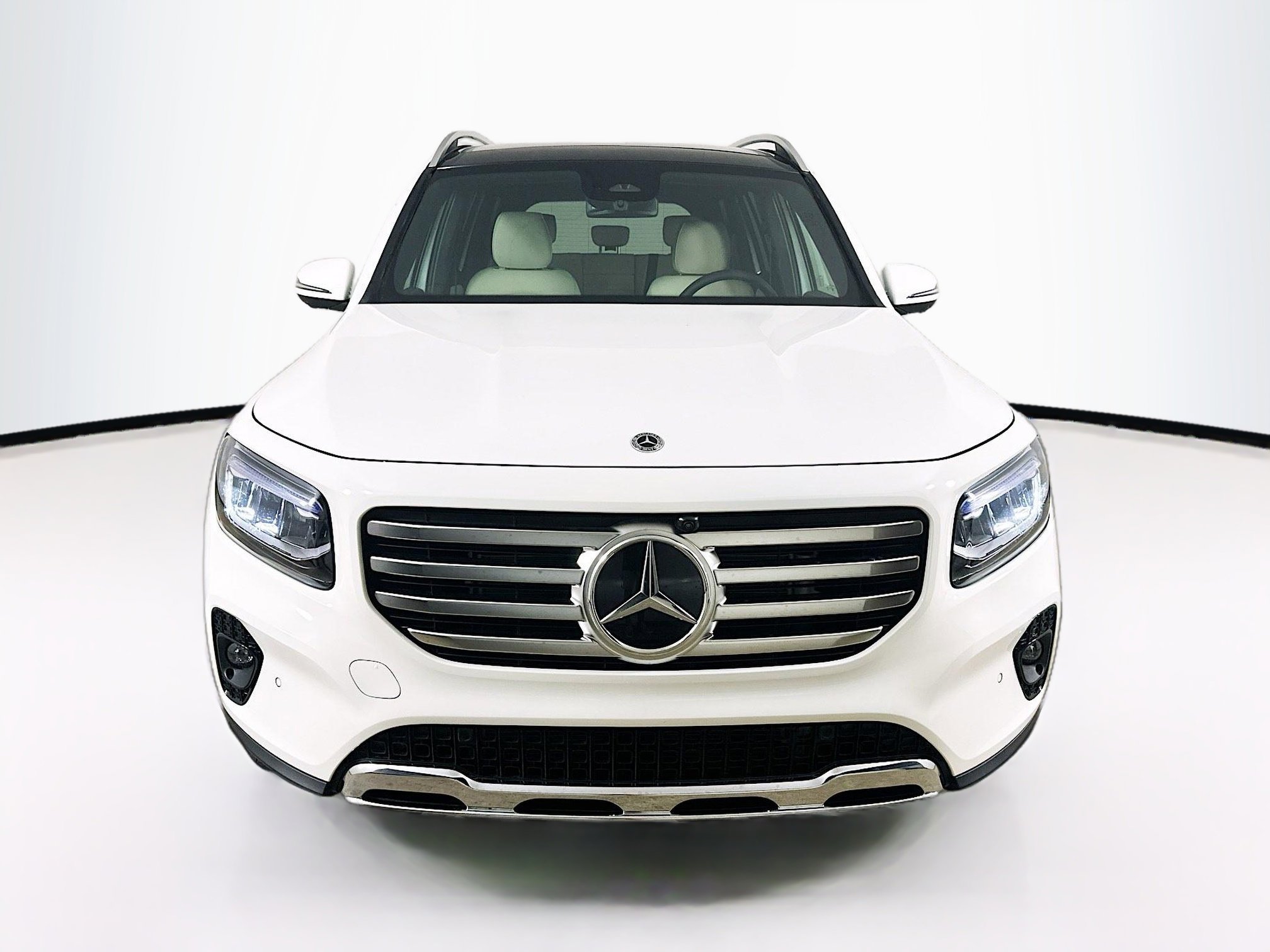 2025 Mercedes Benz GLB 250 4MATIC photo 2