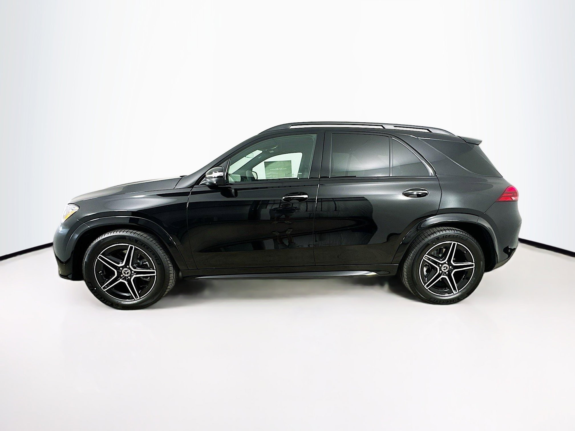 2026 Mercedes Benz GLE 450 4MATIC photo 2