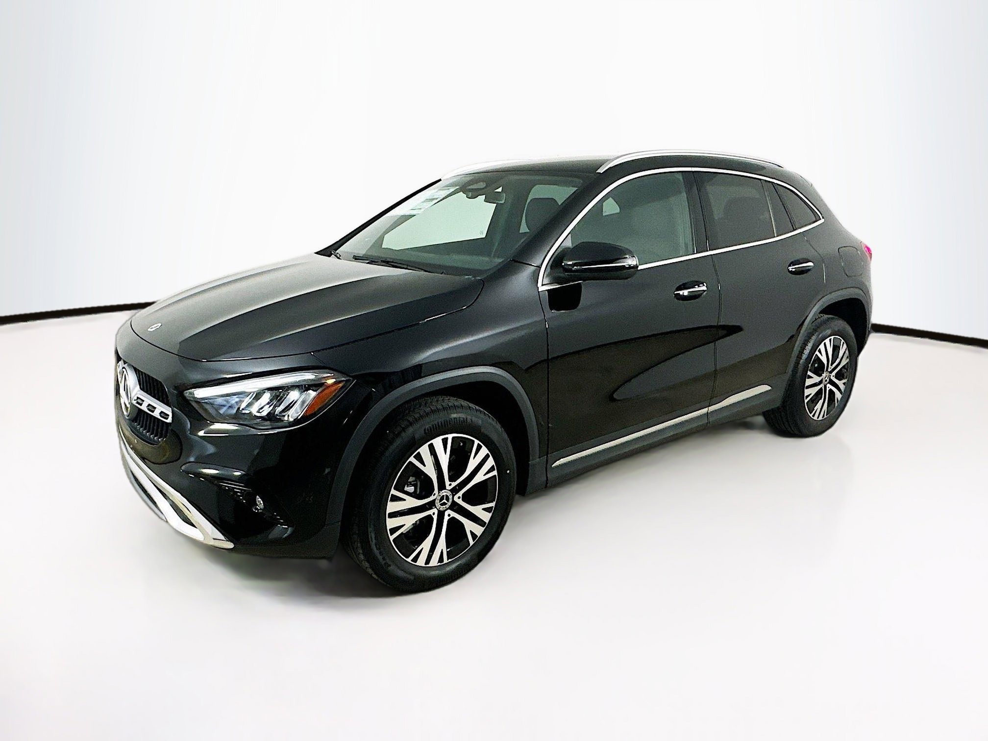 2025 Mercedes Benz GLA 250 4MATIC photo 3