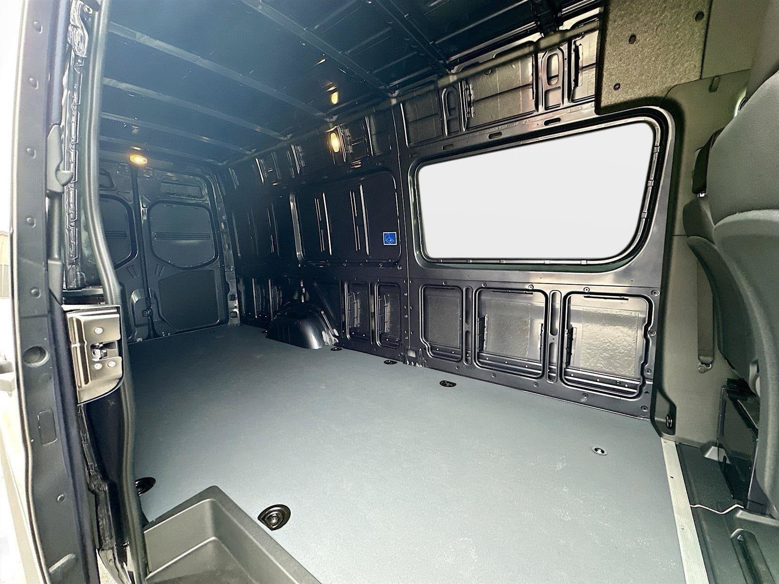 2025 Mercedes-Benz Sprinter Crew Van Base - Photo 30