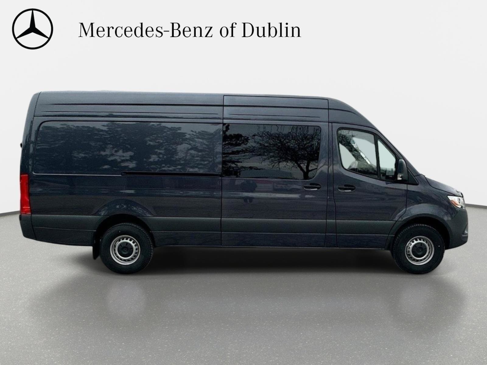 2025 Mercedes-Benz Sprinter Crew Van Base - Photo 39
