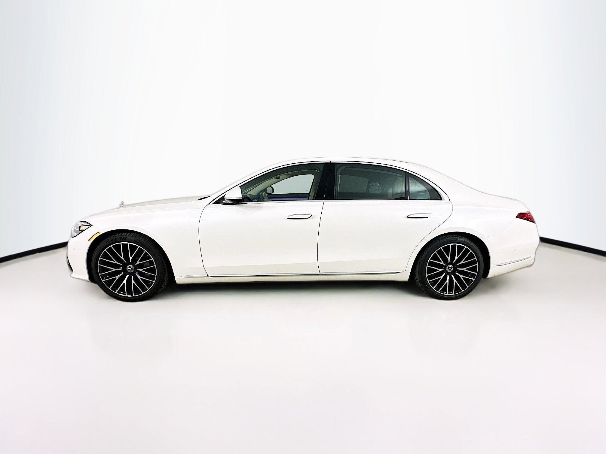 2021 Mercedes Benz S photo 4