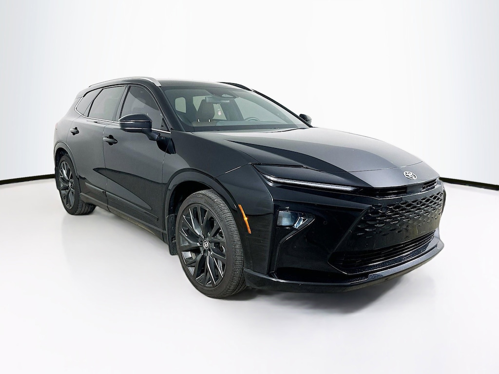 Used 2025 Toyota Crown Signia XLE SUV