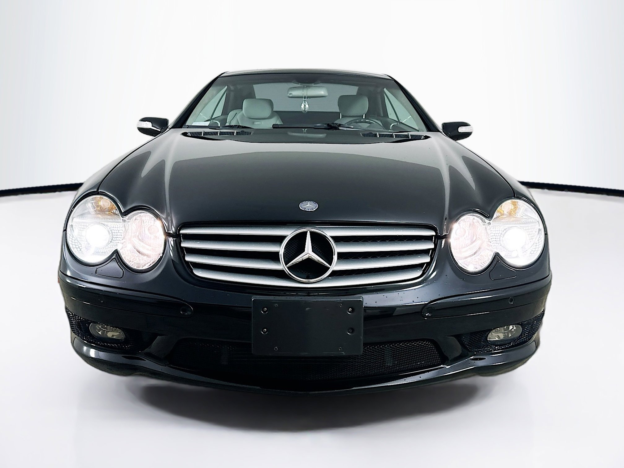 2004 Mercedes Benz SL 55 AMG photo 2