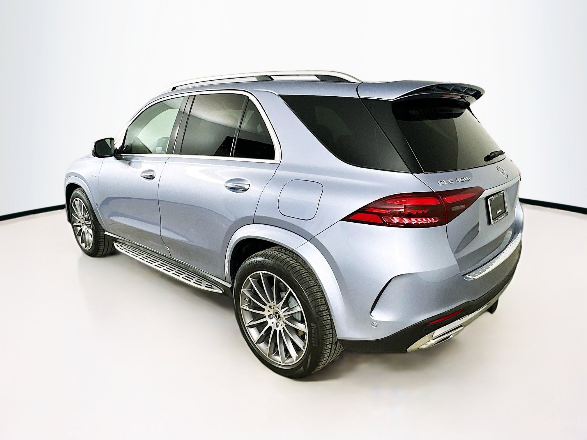 2025 Mercedes Benz GLE 450e 4MATIC photo 3