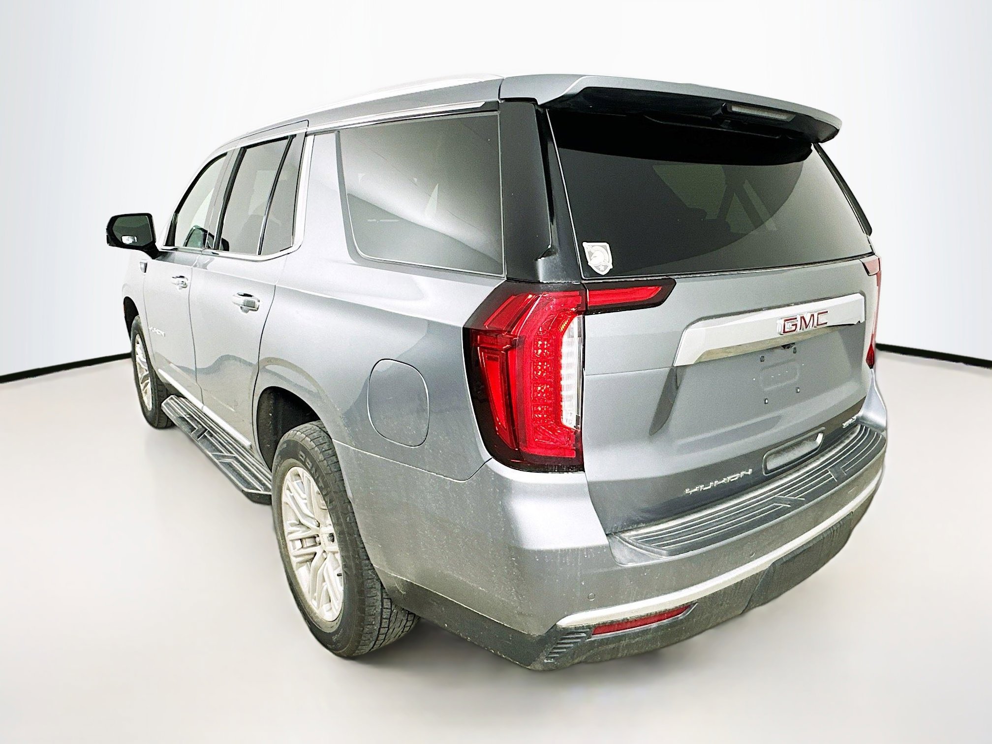 2021 Gmc Yukon SLT photo 2