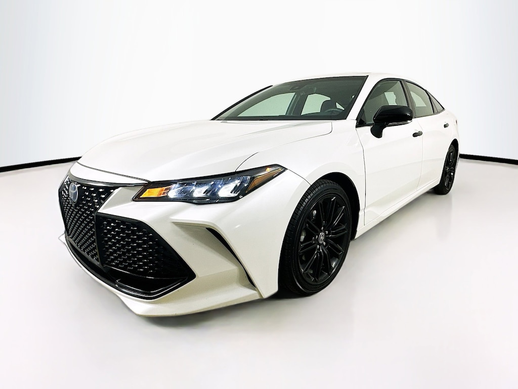 Used 2022 Toyota Avalon Hybrid XSE Nightshade Sedan