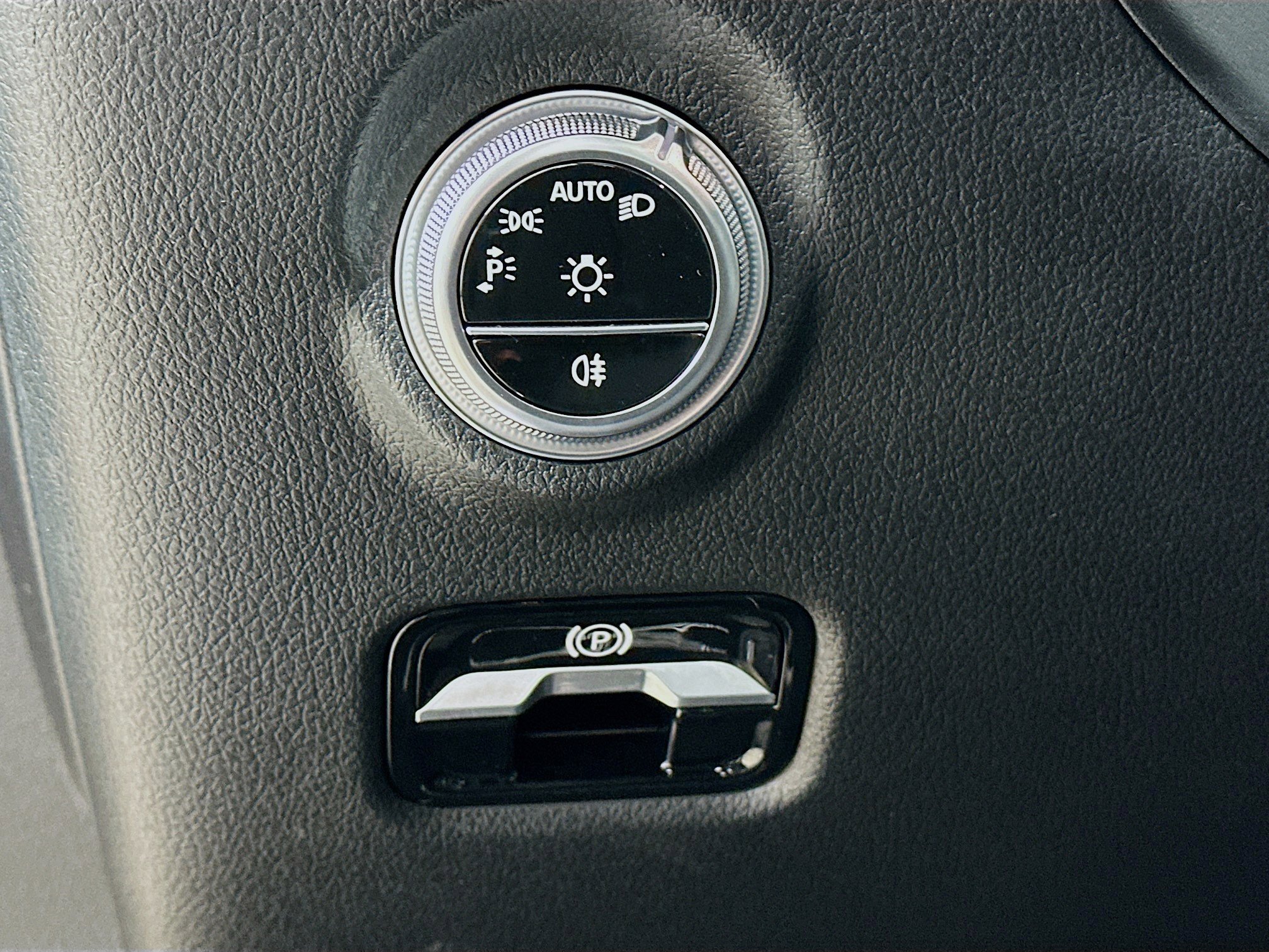 2025 Mercedes-Benz C-Class Sedan AMG C63 S E Peformance - Photo 10