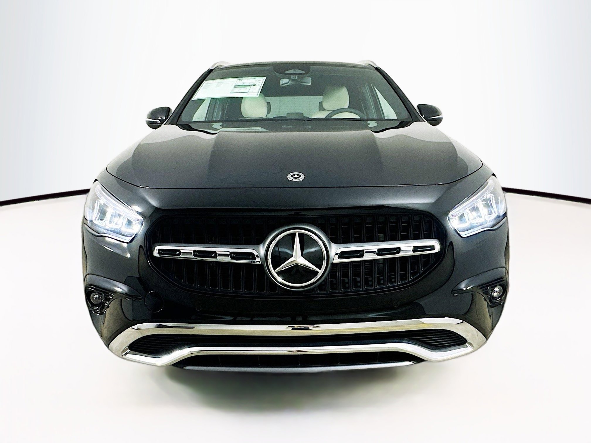 2026 Mercedes Benz GLA 250 4MATIC photo 2
