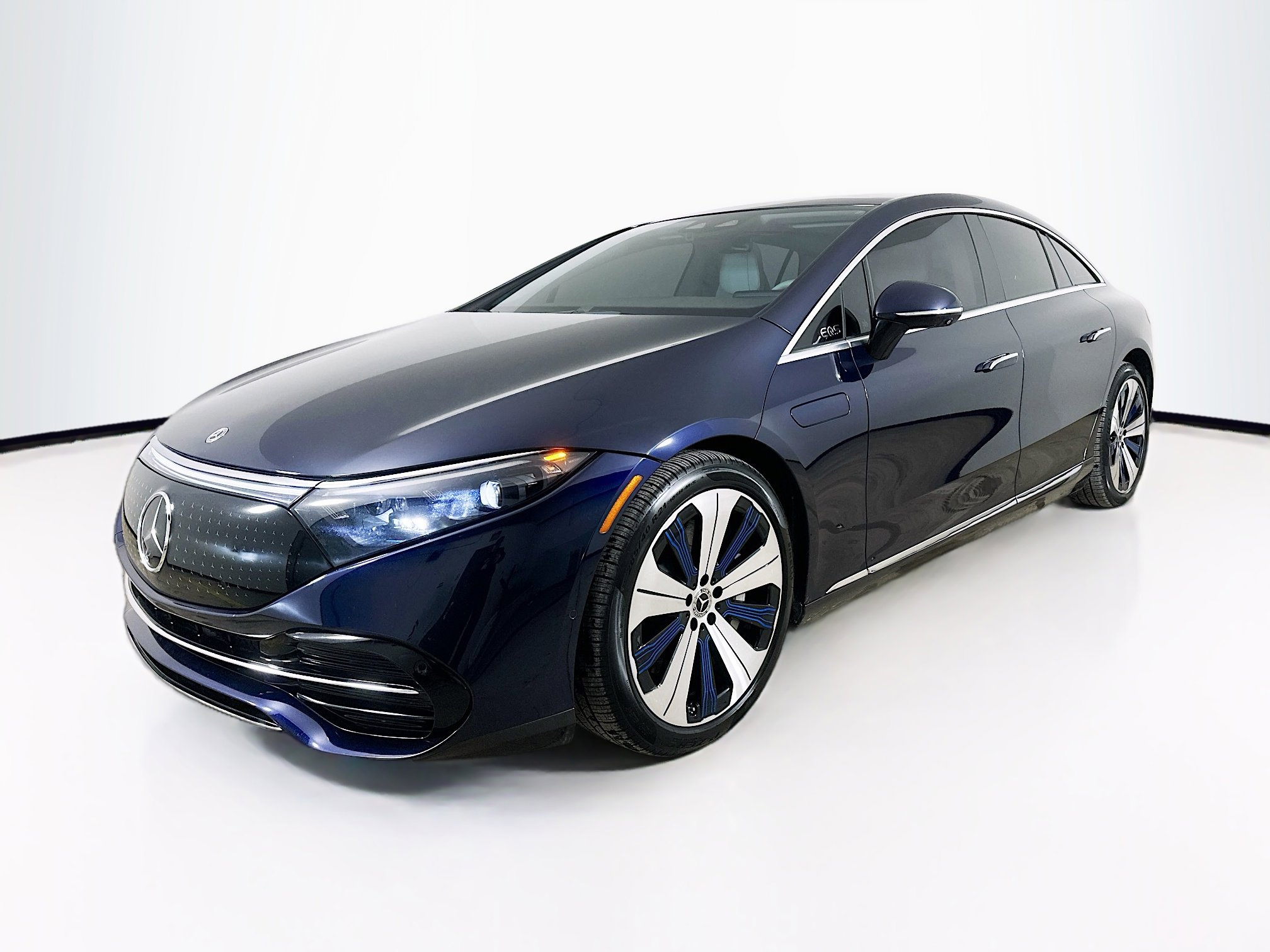 2023 Mercedes-Benz EQS Base's photo