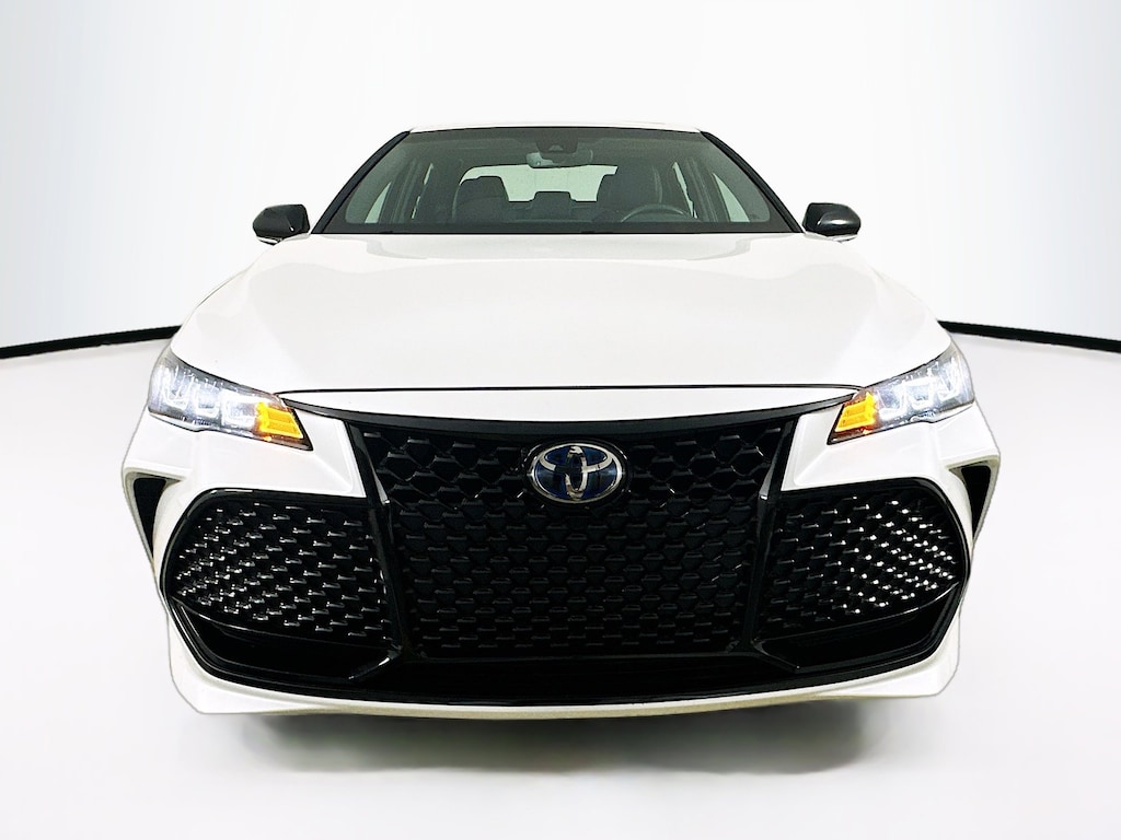 Used 2022 Toyota Avalon Hybrid XSE Nightshade Sedan