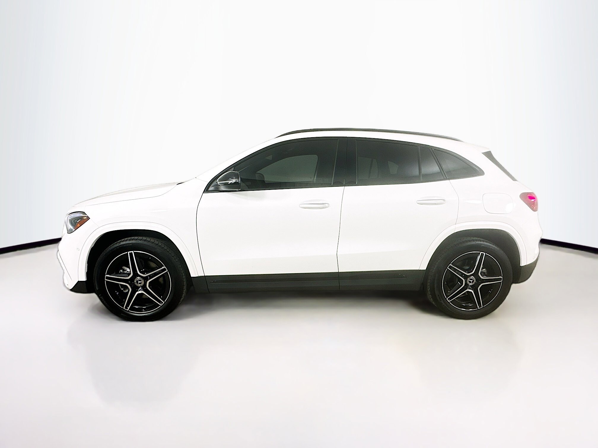 2025 Mercedes Benz GLA 250 4MATIC photo 4