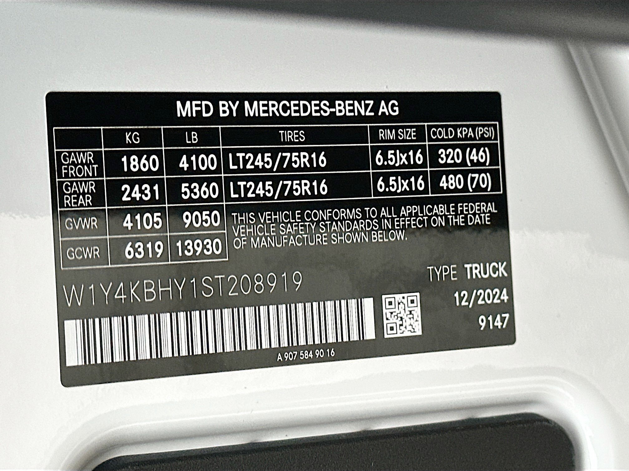 2025 Mercedes-Benz Sprinter Cargo Van Base - Photo 37