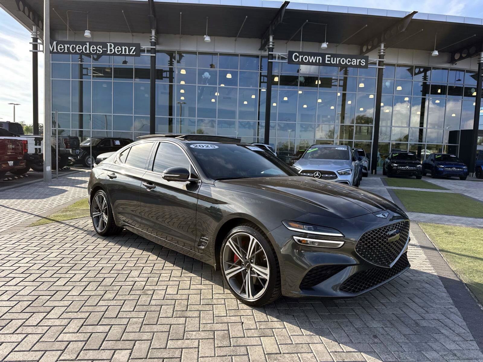 2025 Genesis G70 3.3T Sport Advanced photo 2
