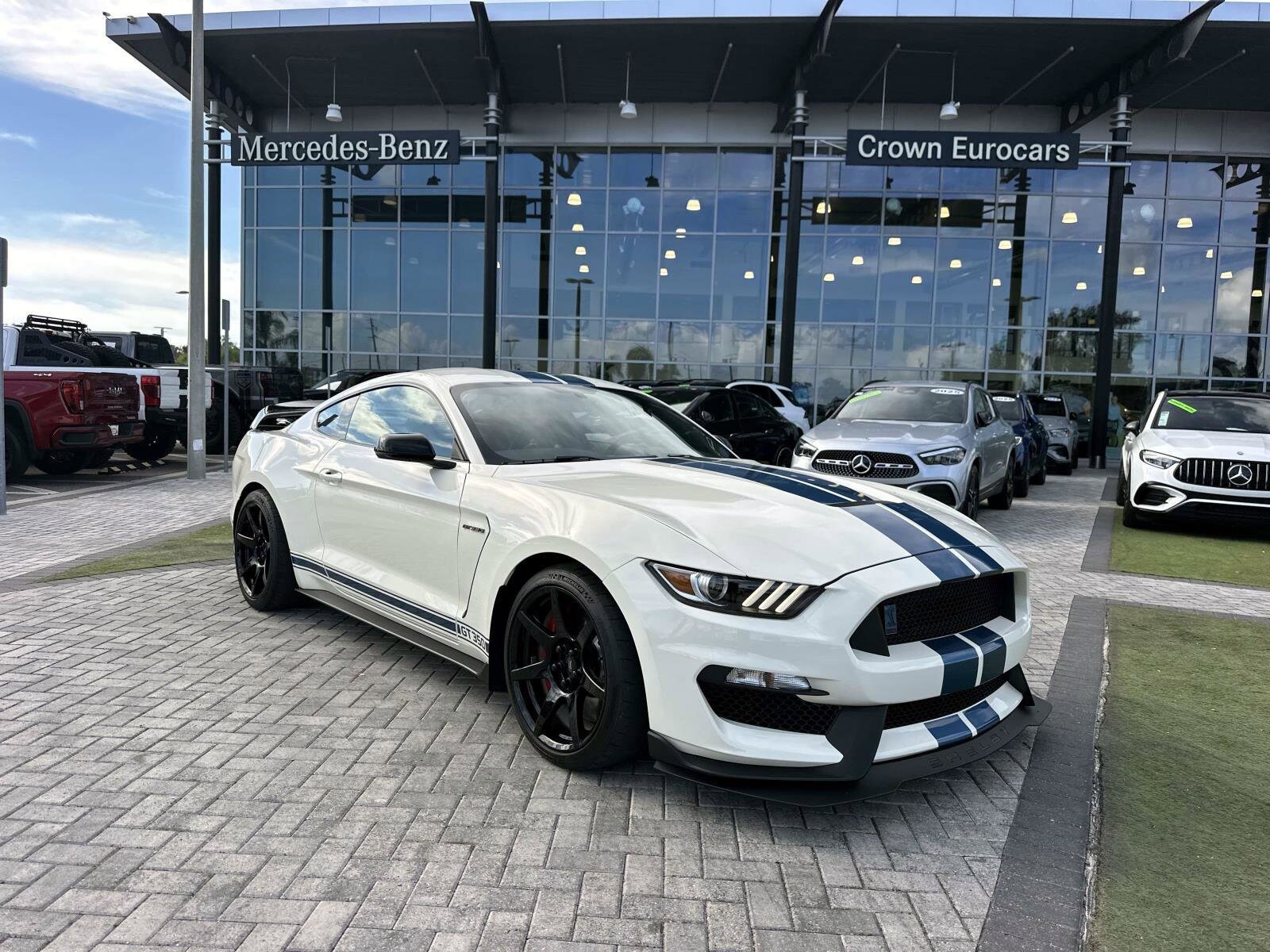 2020 Ford Mustang Shelby GT350R Heritage Edition photo 2