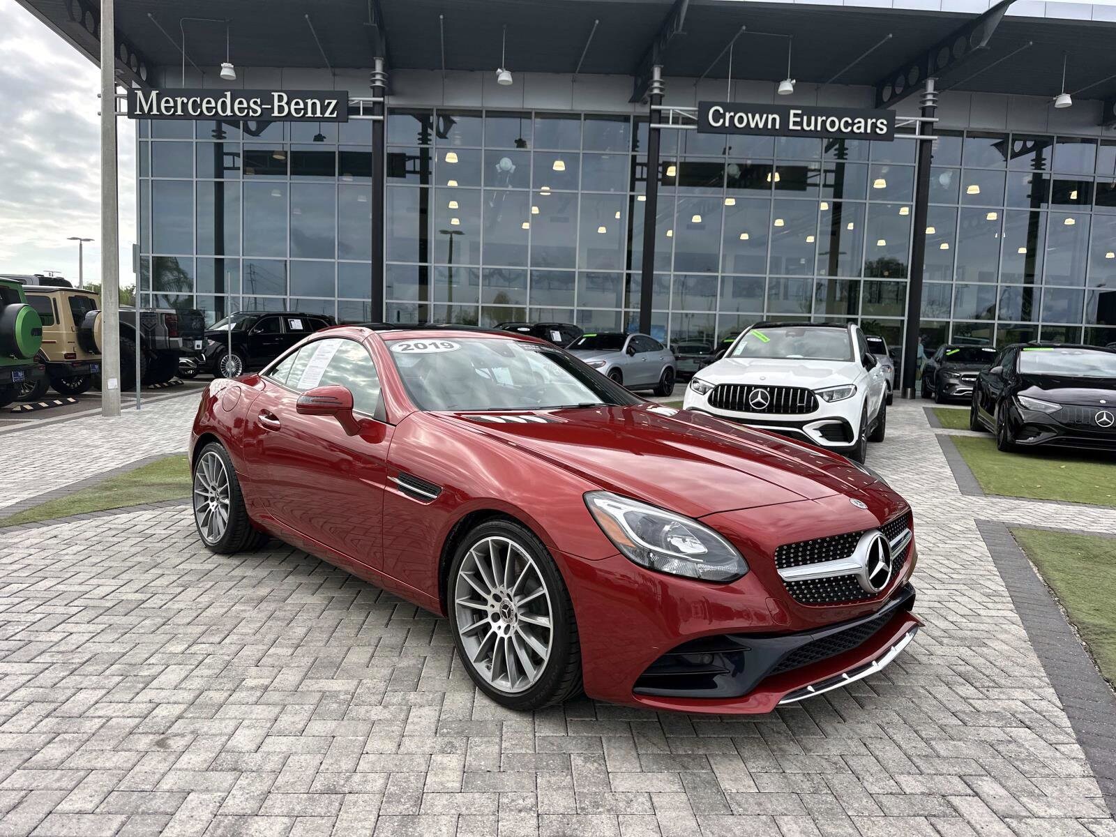 2019 Mercedes Benz SLC 300 photo 2