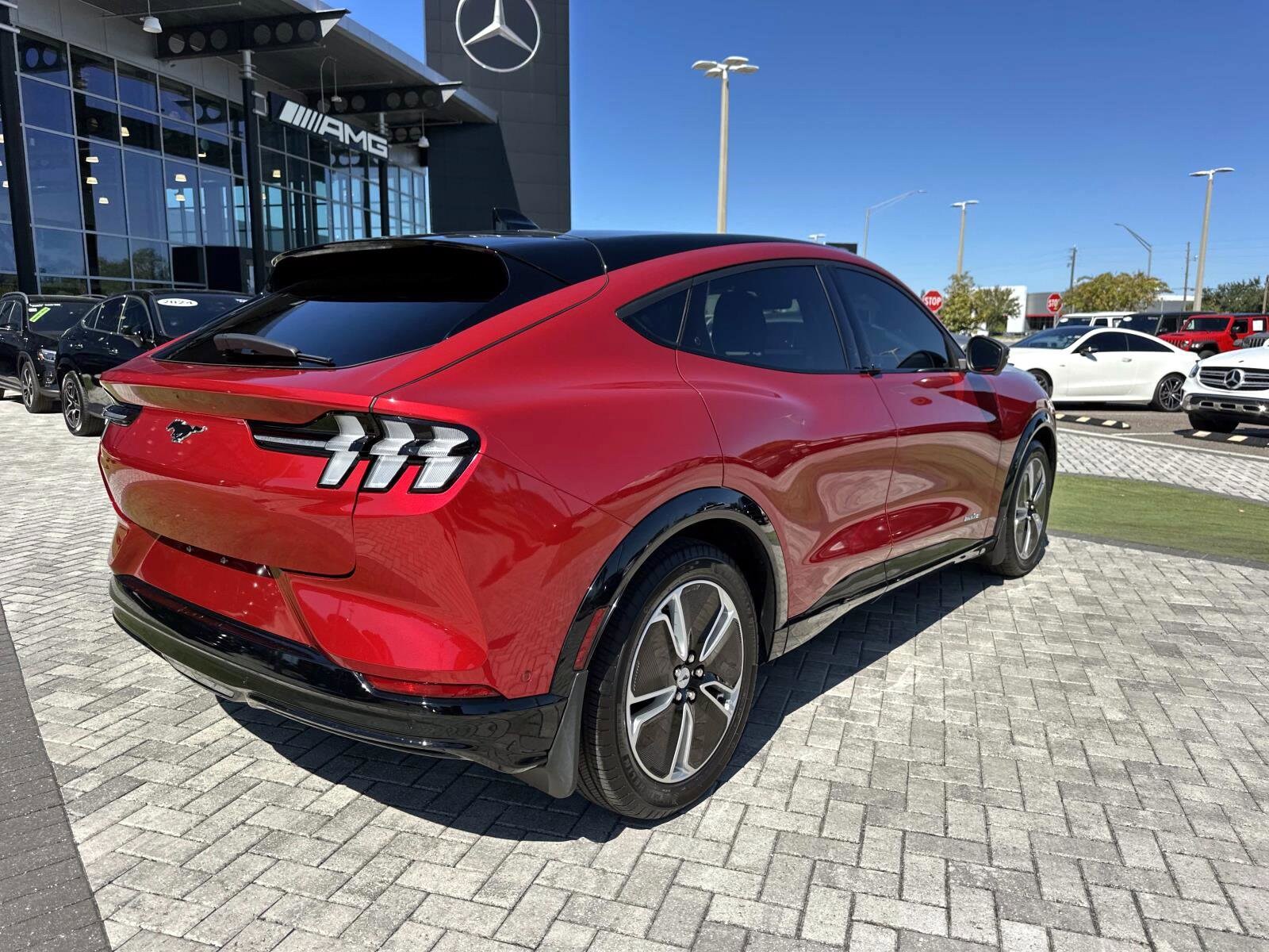 2023 Ford Mustang Mach-E Premium photo 4