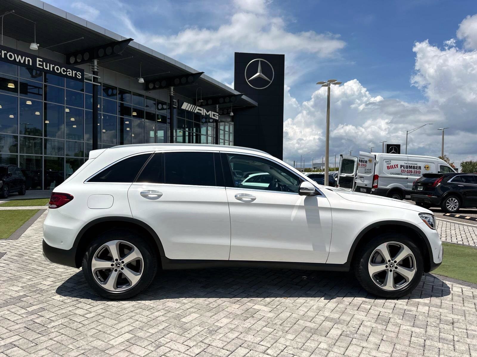 2022 Mercedes Benz GLC 300 photo 3