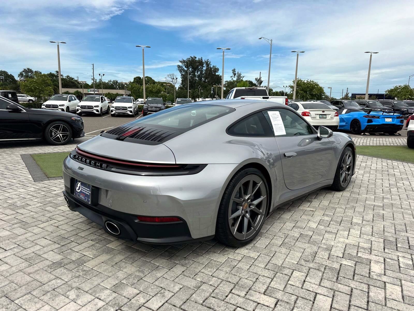 2025 Porsche 911 T photo 4