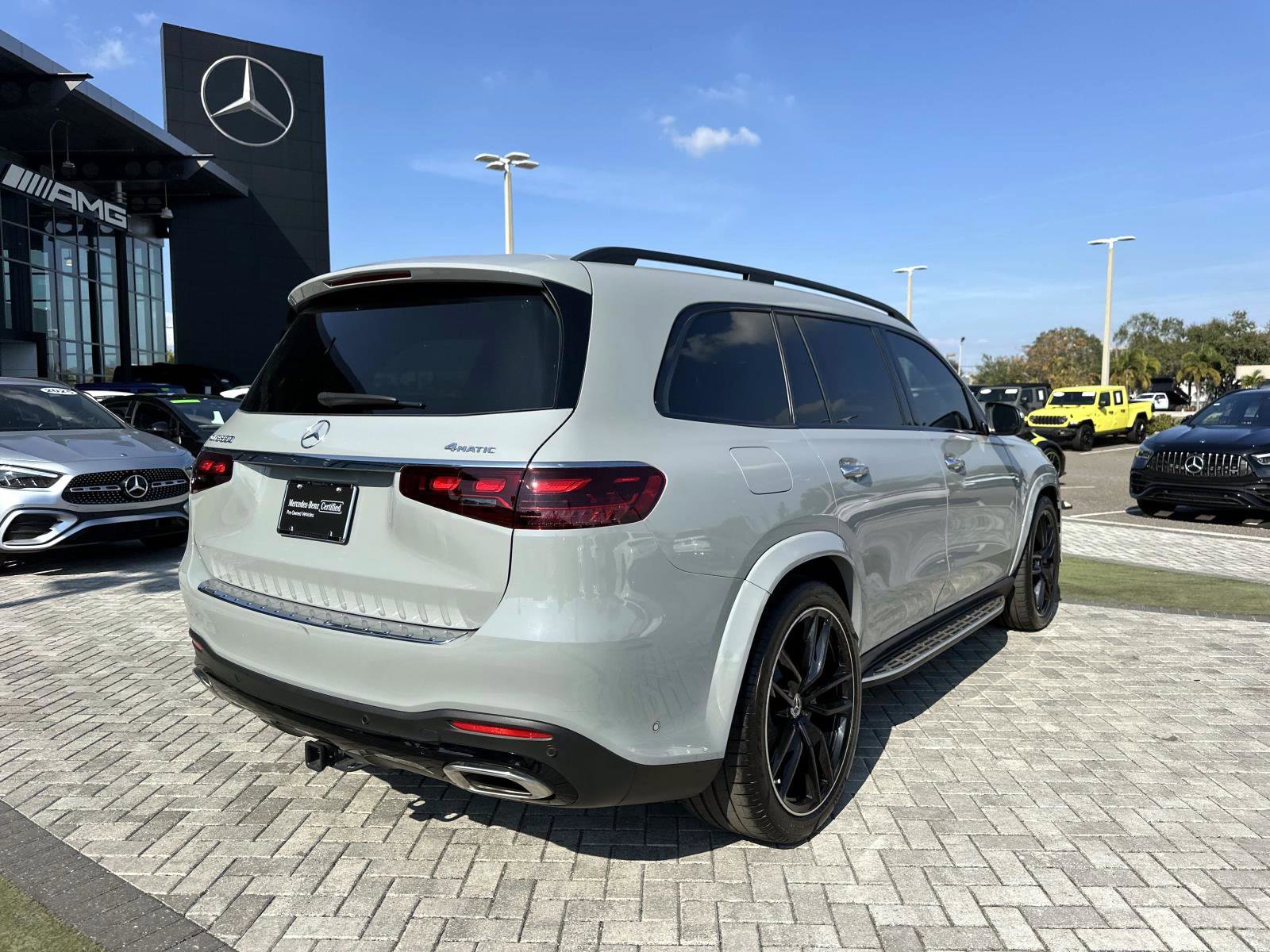 2024 Mercedes Benz GLS 580 photo 3