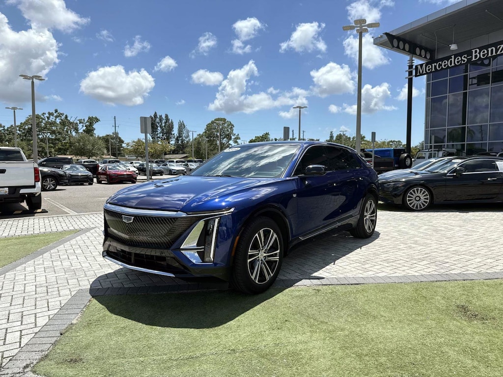 Used 2024 CADILLAC Lyriq Luxury SUV