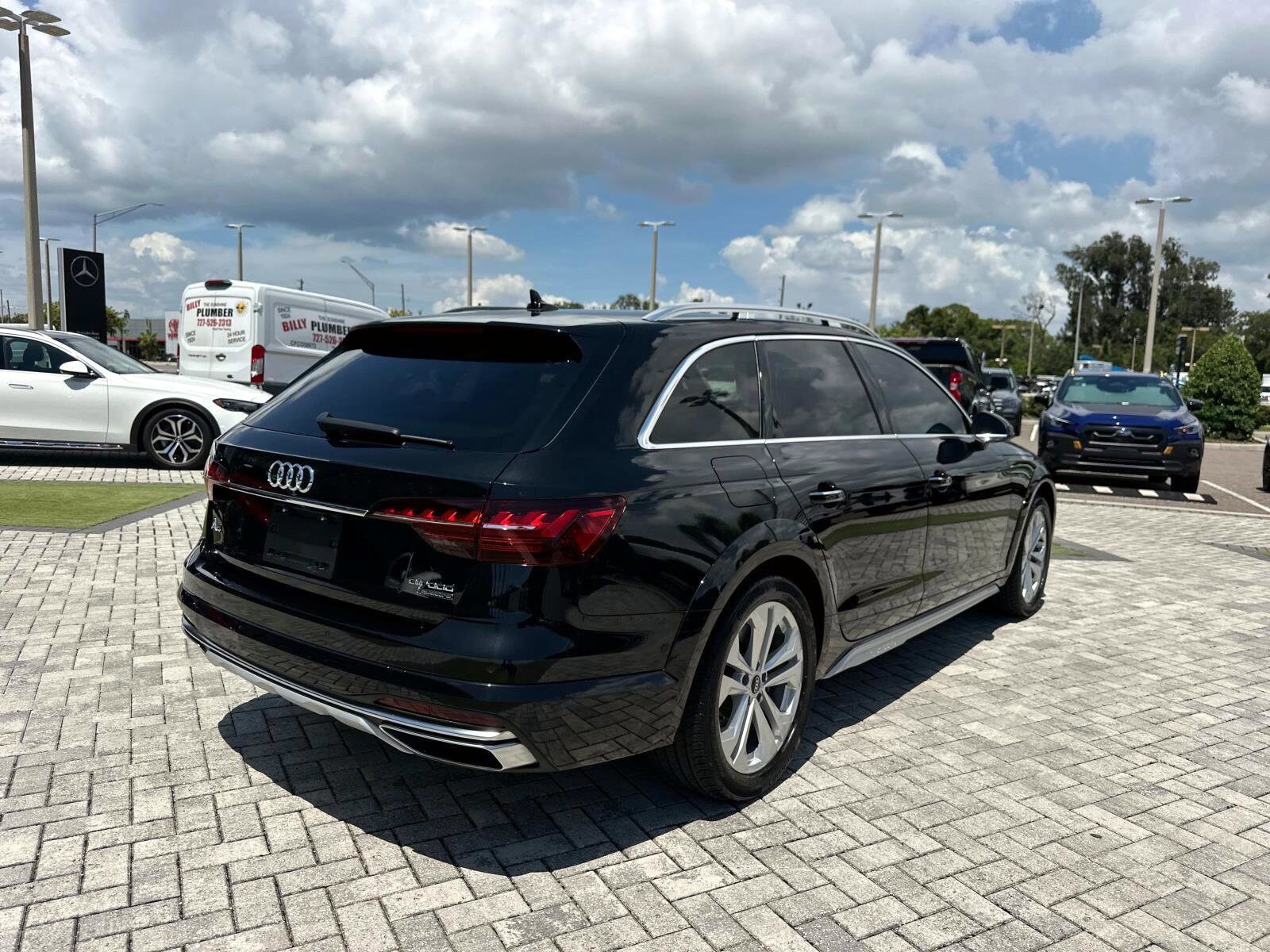 2023 Audi A4 Allroad Prestige 45 TFSI Quattro photo 3