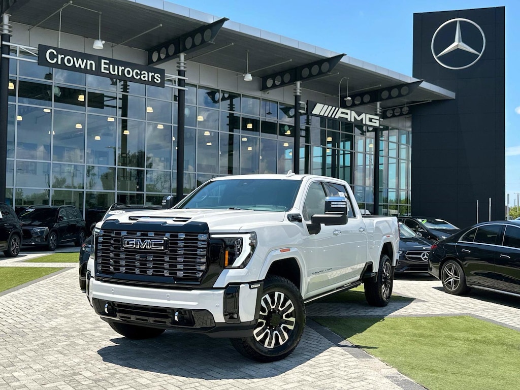 Used 2025 GMC Sierra 3500HD Denali Ultimate 4WD Crew Cab 159 Denali Ultimate