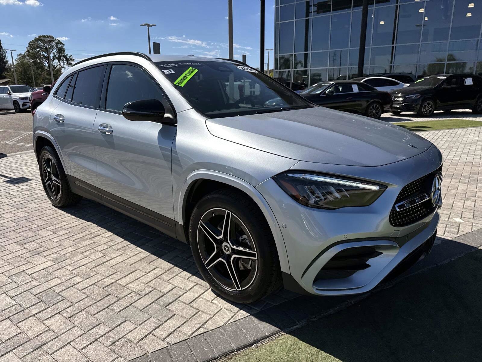 2025 Mercedes Benz GLA 250 photo 3