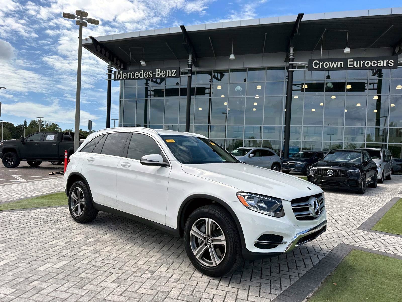 Certified 2018 Mercedes-Benz GLC GLC300 with VIN WDC0G4JB8JV083064 for sale in Pinellas Park, FL