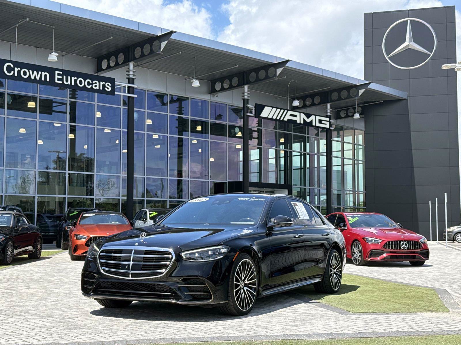  Mercedes-Benz S-Class
